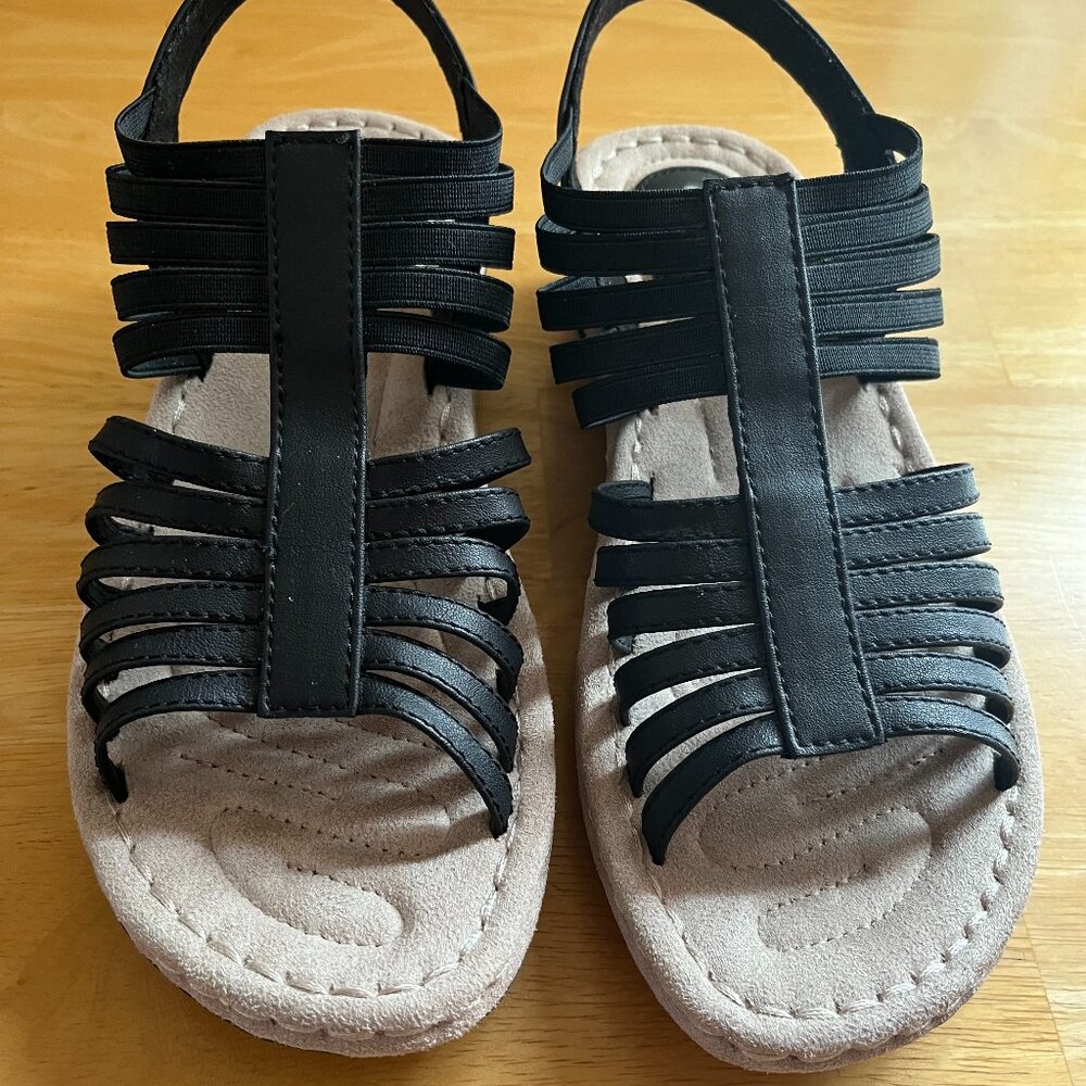 Cobbie Cuddlers/Martina Black Sling-back Womans Sandals. 8W NEW